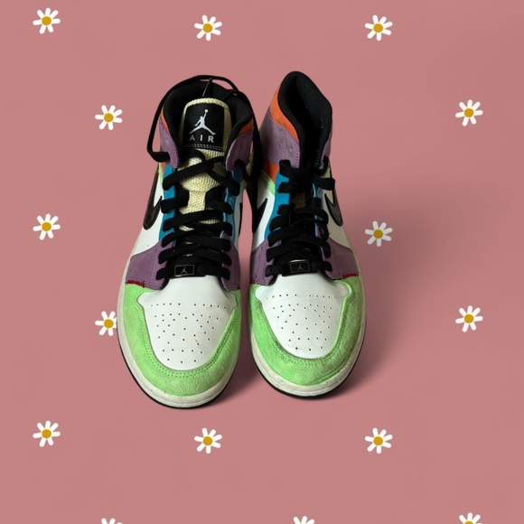 Jordan Air 1 Women's Multicolor Sneakers - Picture 2 of 6